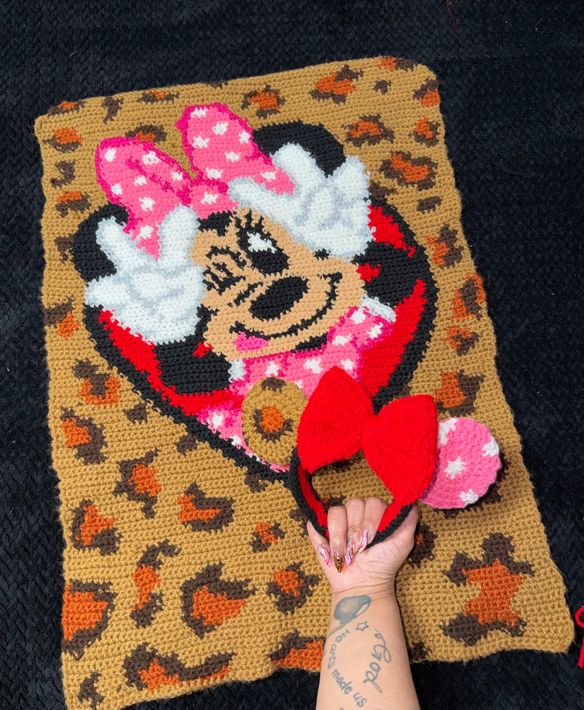 Minnie Mouse Double Peace Sign Graph Pattern Files